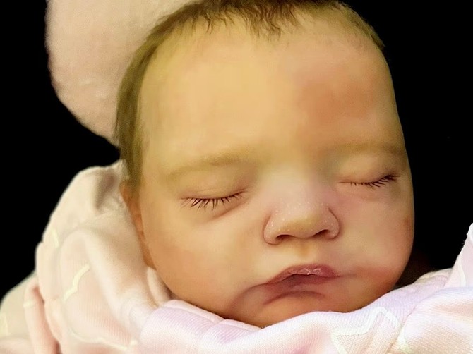 "Beba" Evelin Rot