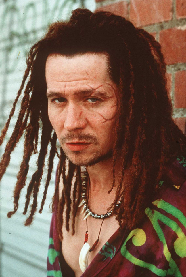 Gary Oldman w filmie "Prawdziwy romans" (1992)