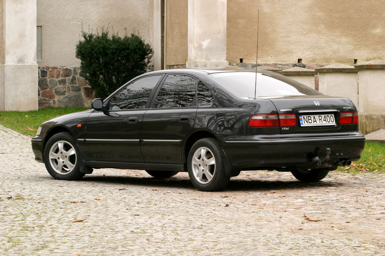 Japończyk ze Swindon - Honda Accord 1.8i (1993-97)