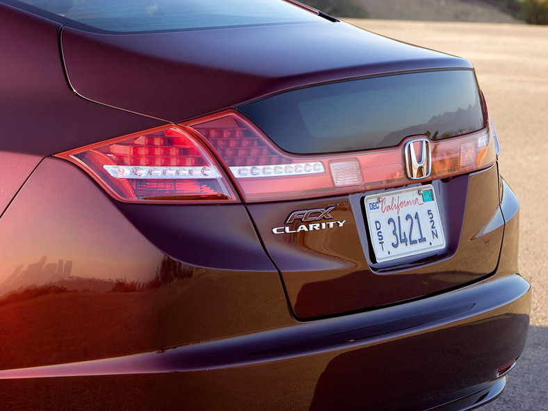 LA Auto Show 2007: Honda FCX Clarity – czysta przyszłość