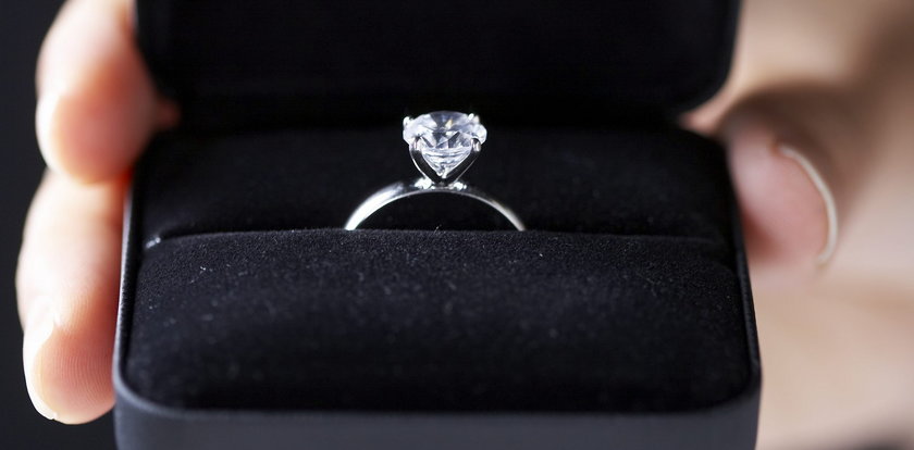Wybierasz pierścionek zaręczynowy? Pomoże Ci aplikacja