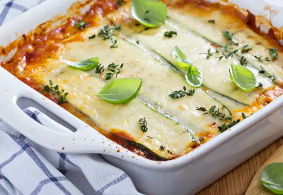 Fit lasagne z cukinii: zamiast makaronu cienkie plastry cukinii