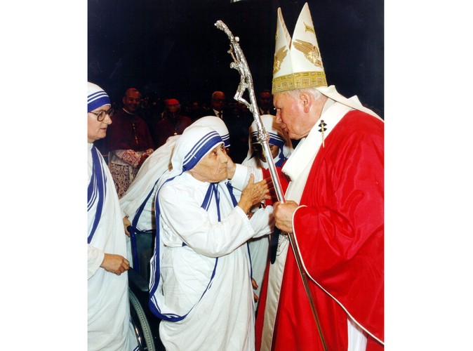 27 czerwca 1997: Jan Paweł II podczas spotkania z Matką Teresą w Watykanie