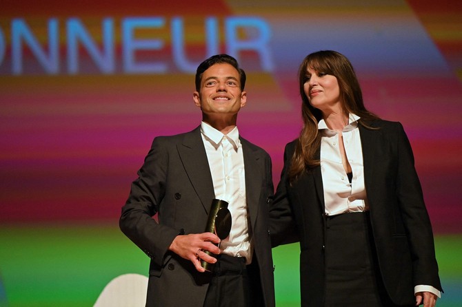 Rami Malek i Monika Beluči