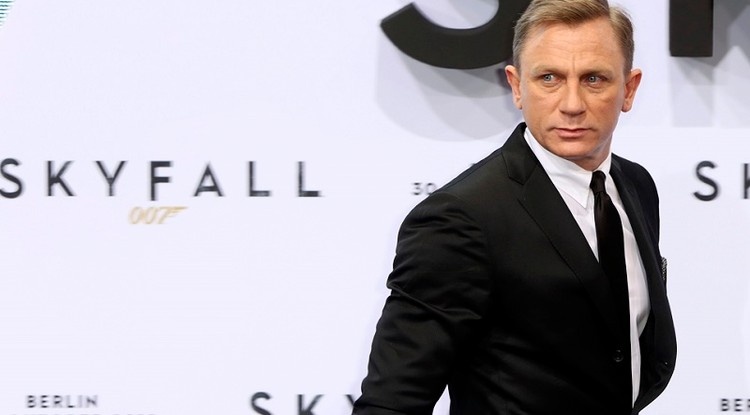 Daniel Craig