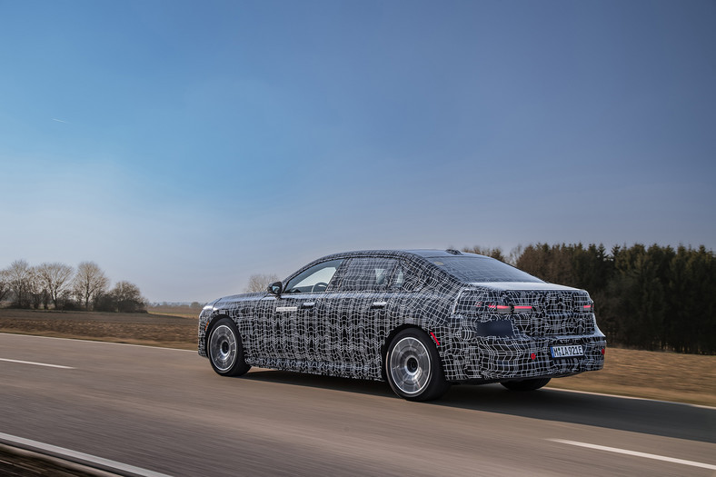 BMW i7 – prototyp elektrycznej wersji BMW serii 7 (2022)