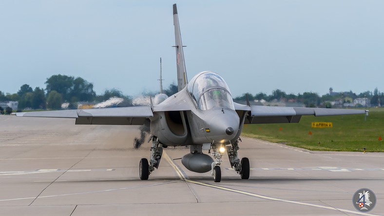 Bielik - 4 Skrzydła Lotnictwa Szkolnego