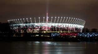 Szpital na Stadionie Narodowym powstaje w etapach. Potrzeba 500 członków personelu