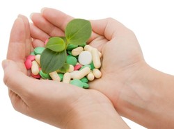 Uważaj! Suplementy diety mogą zaszkodzić