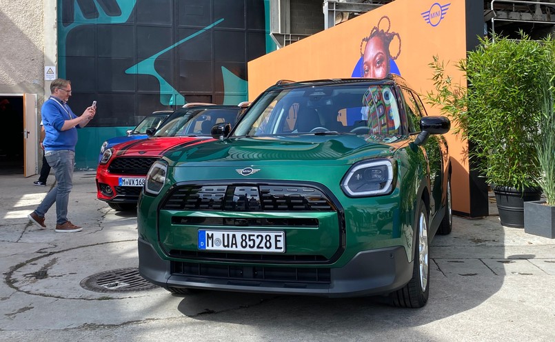 Nowe MINI hatchback i Countryman