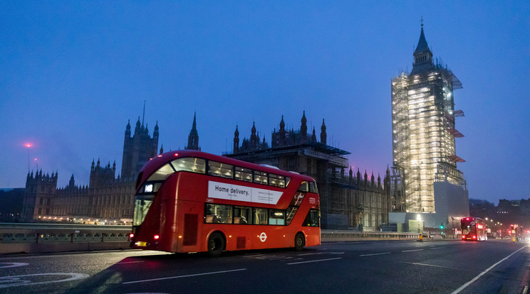 Londonban megkezdték a vakcina alkalmazását, de igaz ez az ország többi részére is/ Foto: MTI/EPA/Vickie Flores