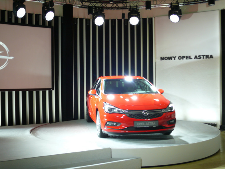 Opel Astra 2016