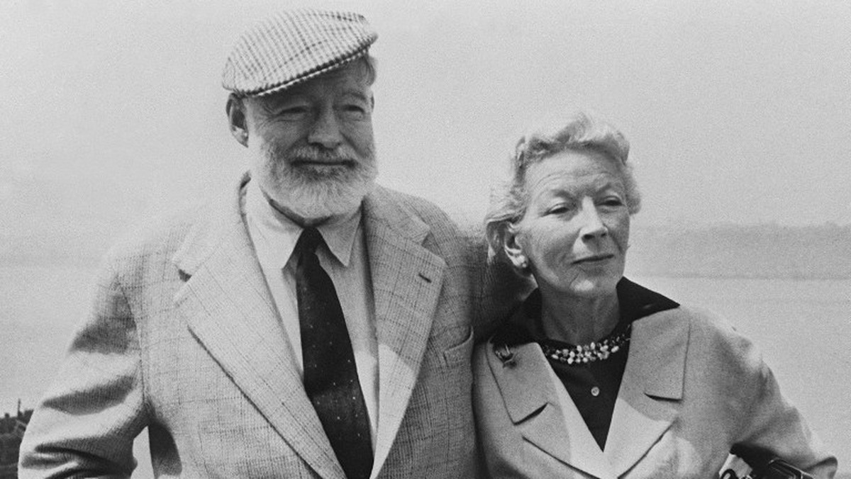 W John F. Kennedy Presidential Library and Museum otwarto w czwartek nową, stałą ekspozycję poświęconą życiu i twórczości amerykańskiego pisarza i laureata literackiej Nagrody Nobla Ernesta Hemingwaya. Bostońska wystawa nosi tytuł "Ernest Hemingway: A Life Inspired".