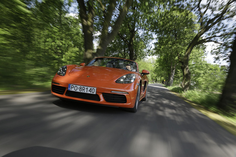 Porsche 718 Boxster S - mniej cylindrów, więcej mocy