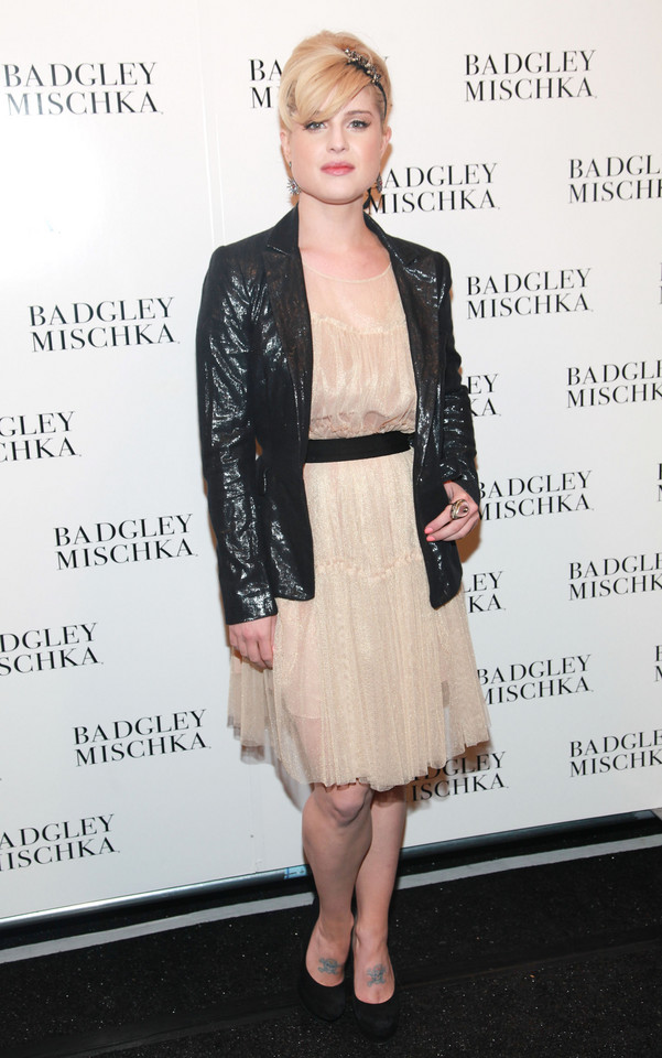 Kelly Osbourne na pokazie Badgley Mischka podczas NY Fashion Week