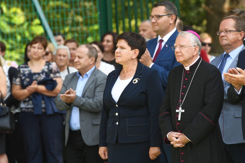 Gorąco na rozpoczęciu roku z udziałem Szydło