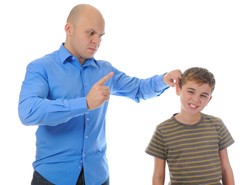 Już nie tak chętnie Polacy biją swoje dzieci. Nowe badanie