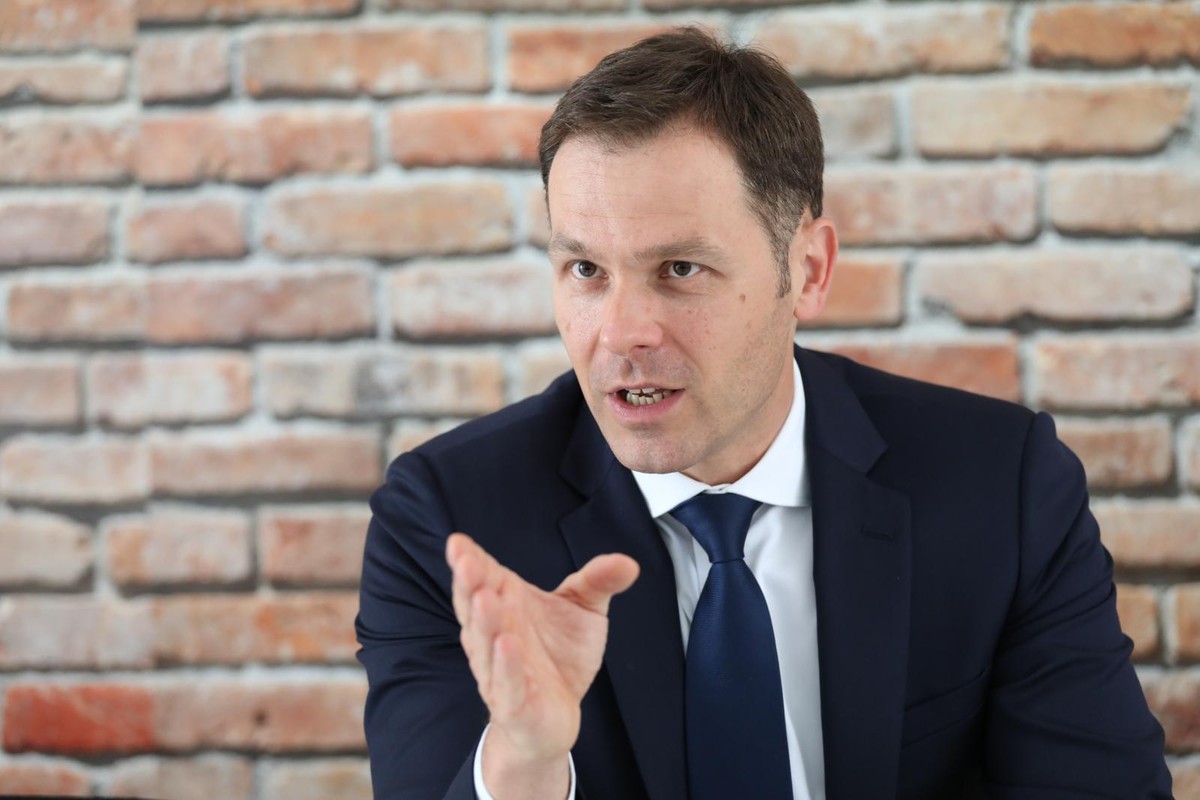 Vlada Srbije sutra o ekonomskom paketu: Mali: "Firme koje su već koristile pomoć biće automatski prijavljene na nove mere"