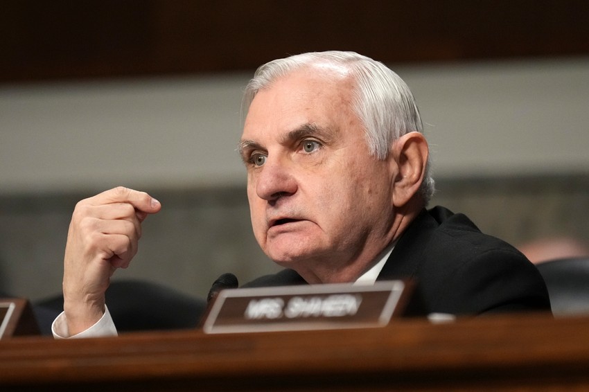 Pit Hegset, Trampov kandidat za ministra odbrane optužen da nije kompetentan za tu funkciju