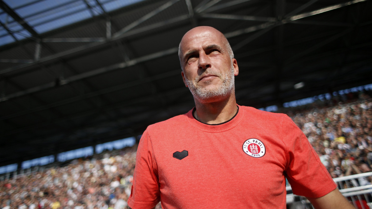Michael Frontzeck ma zapewnić piłkarzom Hannover 96, w tym Arturowi Sobiechowi, utrzymanie w Bundeslidze. 51-letni szkoleniowiec zastąpił zwolnionego w poniedziałek Tayfuna Korkuta.