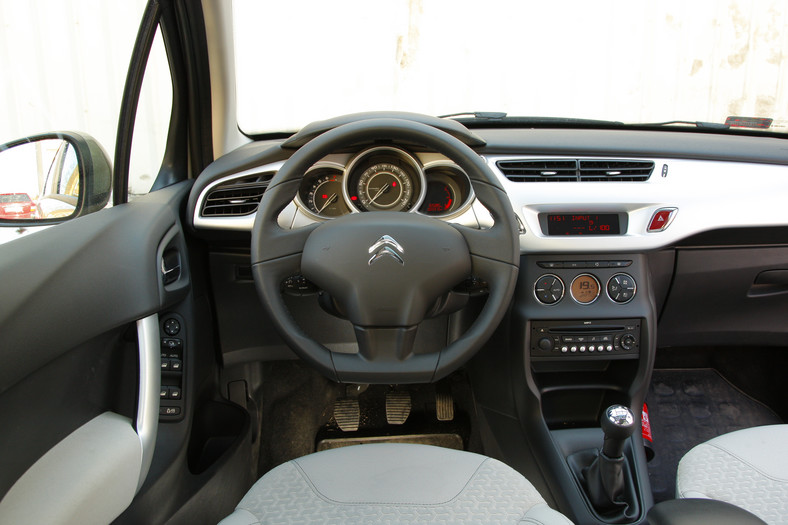 Citroën C3 II (od 2009 r.) - wnętrze
