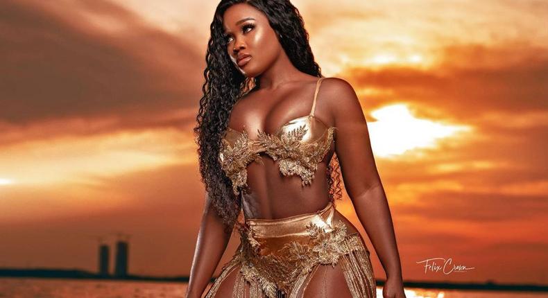 Cynthia Nwadiora popularly known as Cee-c marked her 27th birthday on Wednesday, November 6, 2019, and to celebrate the special day she shared some steamy bikini photos on Instagram. [Instagram/CeecOfficial]