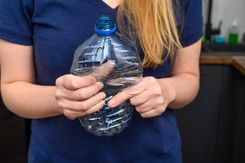 Termin wejścia systemu kaucyjnego coraz bliżej. Zapłacimy za to wszyscy. Ile?