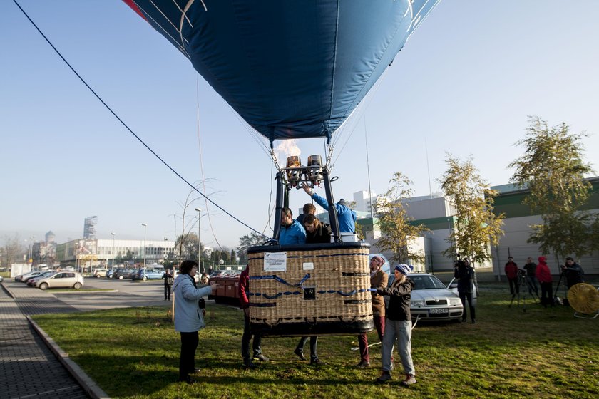 Katowice. Balon Uniwersytetu Śląskiego bada smog