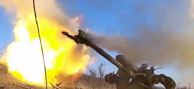Rosja pod ostrzałem. Ukraina atakuje fabrykę dronów i rafinerię ropy naftowej ponad 1200 km od granicy. Kreml temu zaprzecza, ale są dowody