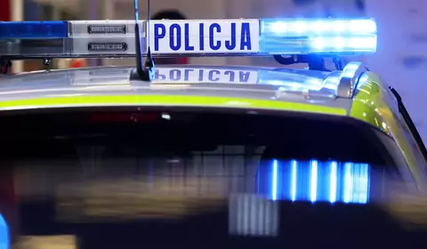 Twierdzi, że policjantka straciła pracę przez swoje wpisy. Znamy prawdę