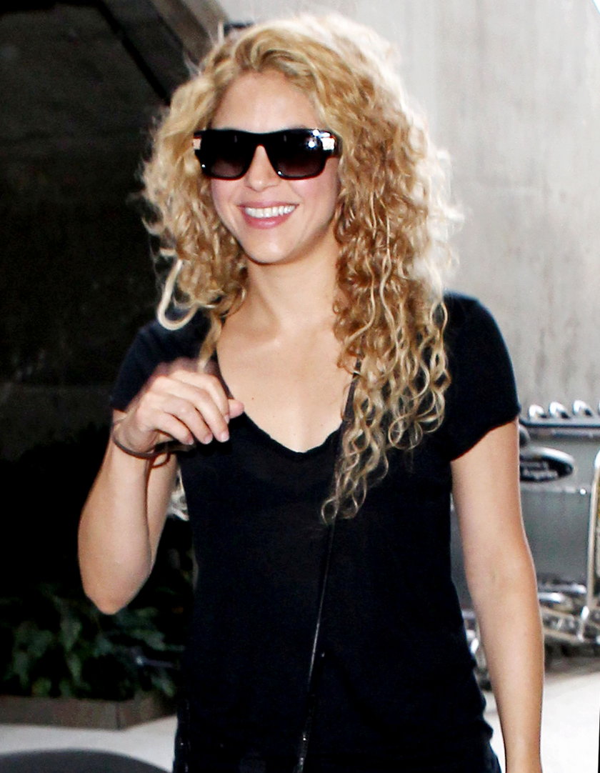 Shakira na lotnisku