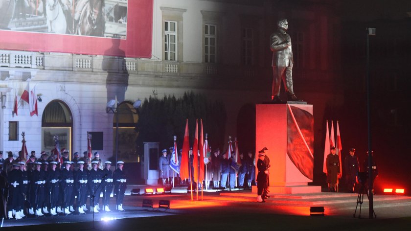 Święto Niepodległości. Odsłonięcie pomnika Lecha Kaczyńskiego