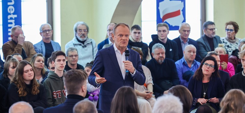 Tusk o "gangsterskim, ale i genialnym numerze Ziobry i jego szajki"