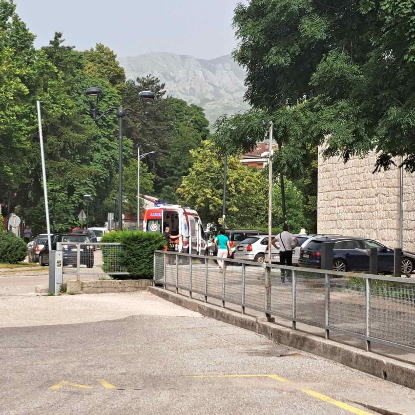 Hitna pomoć na mestu eksplozije na Cetinju