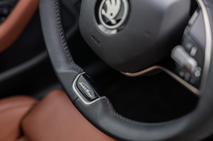 Skoda Superb Liftback 2.0 TDI