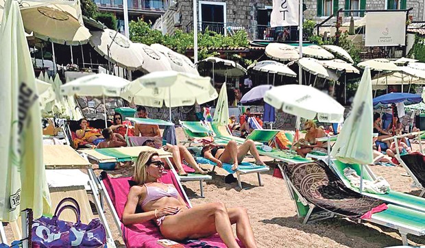 slađana tomašević voditeljka paparaco foto ras srbija