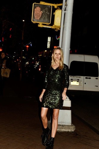 Jessica Mercedes w kampanii kolekcji Top Secret