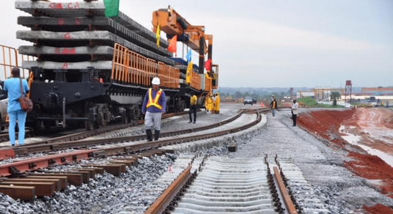 Amaechi orders two additional coaches on Abuja-Kaduna railway to meet increasing demand. 