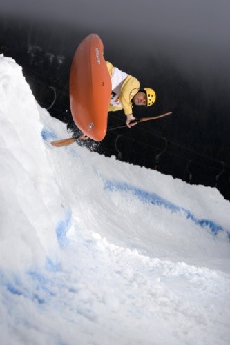 ...z 520-metrowego pochylonego toru