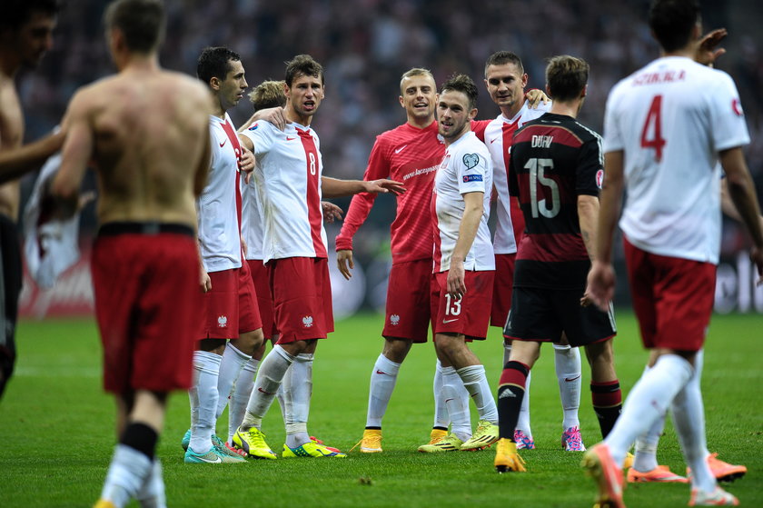 Kamil Grosicki wsparł kolegę z kadry, kontuzjowanego Artura Jędrzejczyka. 