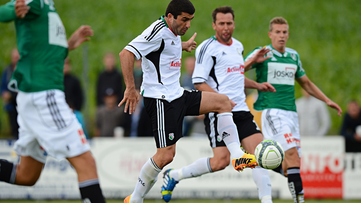 Legia Warszawa zremisowała z SV Ried 3:3 (3:2) w sparingowym meczu rozegranym w austriackiej miejscowości Utzenaich. Snajperskim instynktem popisał się Wlademir Dwaliszwili, który już w pierwszej połowie skompletował hat trick.