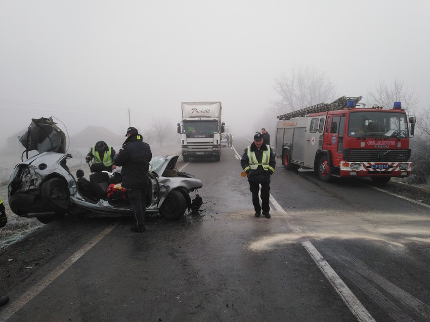 Poginula dva mladića na licu mesta