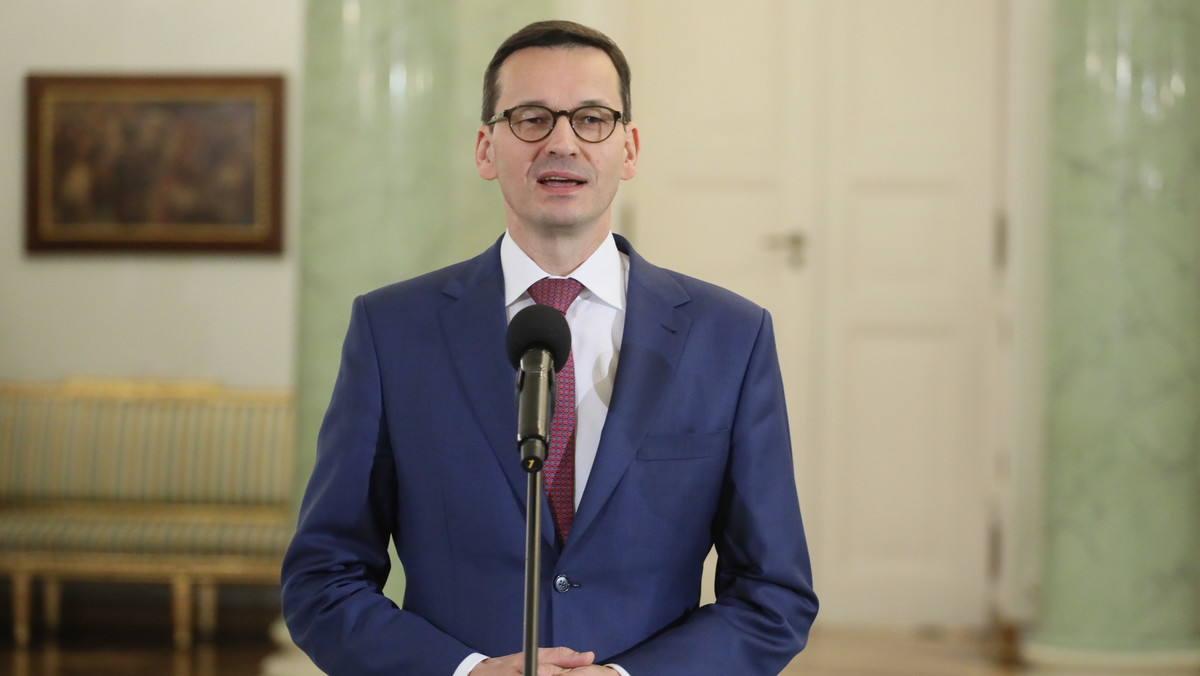 Dla jednych wciąż być może jestem bankowcem, dla drugich pozostaję jednak chłopakiem z "Solidarności Walczącej" - powiedział premier Mateusz Morawiecki w wywiadzie dla "Gazety Polskiej".