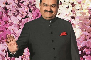 Gautam Adani. Najbogatsi ludzie świata. Indyjski krezus przeskoczył Bezosa 