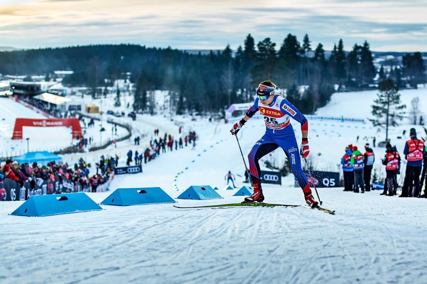 PŚ w Otepaeae: Justyna Kowalczyk blisko podium. Dominacja Bjoergen