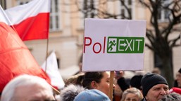 polexit bliżej, niż się wydaje? ten sondaż stawia wszystko na głowie