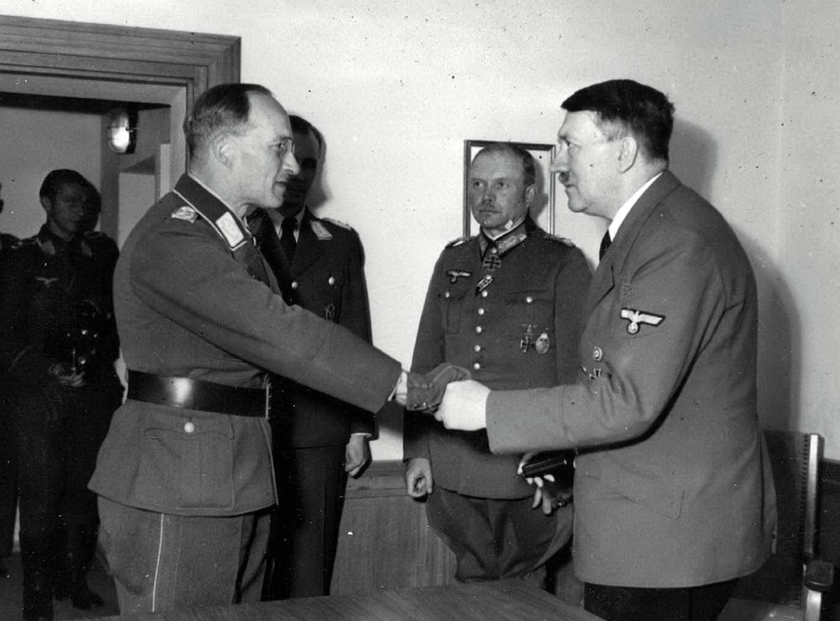 Rainer Stahel i Adolf Hitler (fot. Hermann Historica Munich)