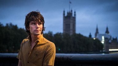 Ben Whishaw na pierwszym zdjęciu z serialu "London Spy"