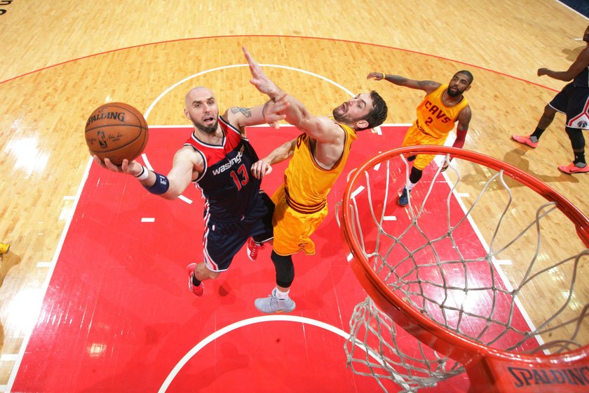 Marcin Gortat zabrał do hotelu trzy dziewczyny po meczu Wizards