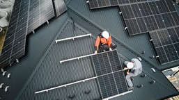 już postanowione. fotowoltaika na dachach będzie przymusowa. kto panel